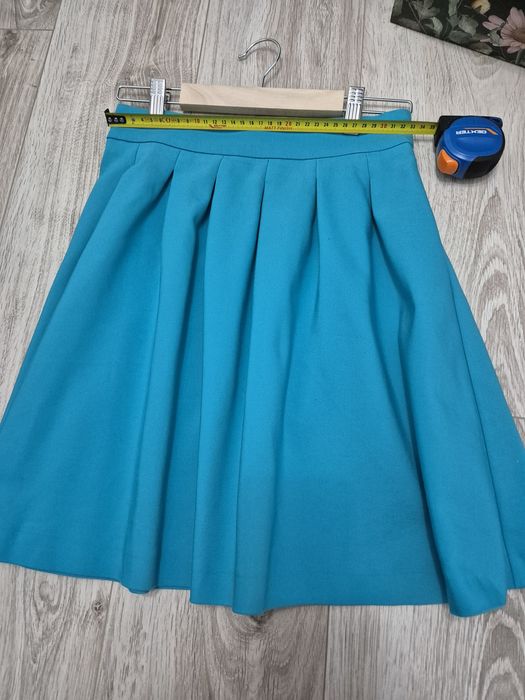 Fusta scurta toamna iarna si fusta de blugi H&M