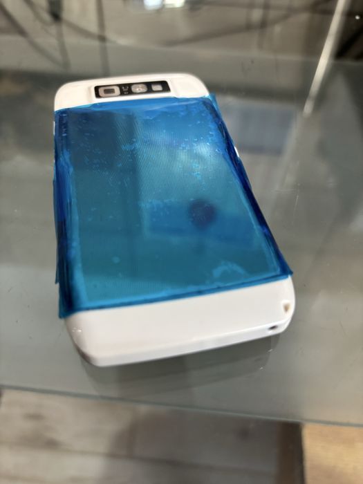 Vând Nokia E71 alb, liber de rețea
zero minute