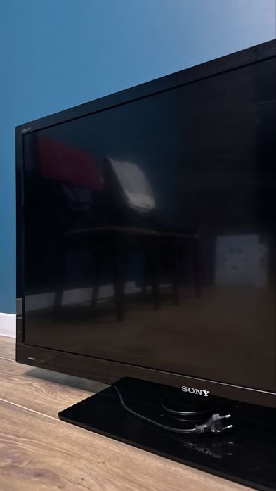 Телевизор SONY диагональ 107