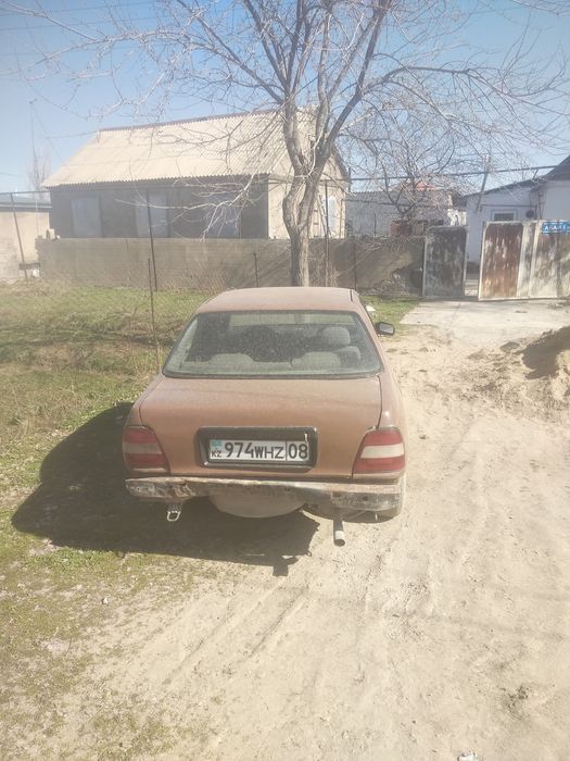 Машина нисан санни 1992гг на ходу
