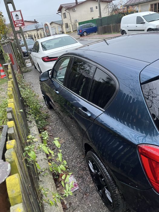 Vand Bmw seria 1 f20 Avariat/Defect