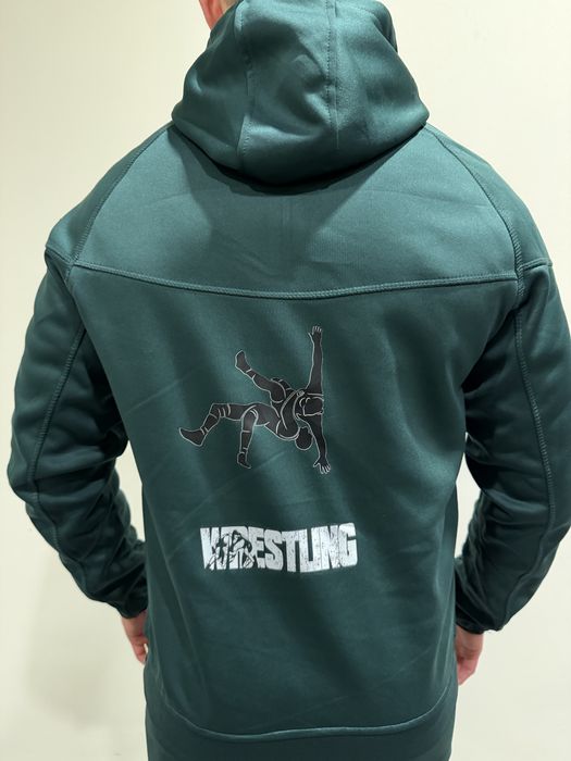 Нов спортен екип / анцуг