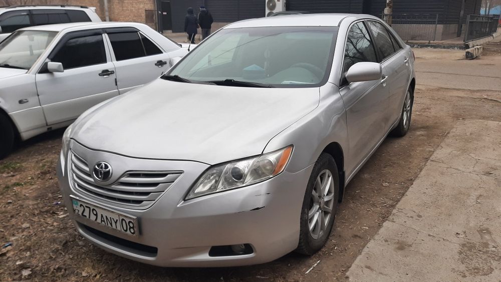 Тойрта Камри 40 сатылады