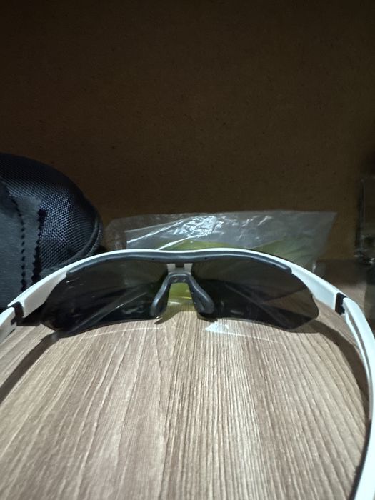 Продам очки 2 штуки.