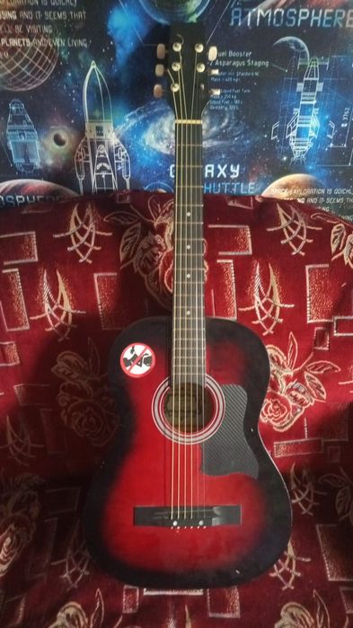 Гитара  акустическая