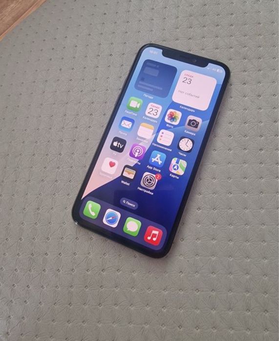 Iphone 11 pro     В хорошем состоянии