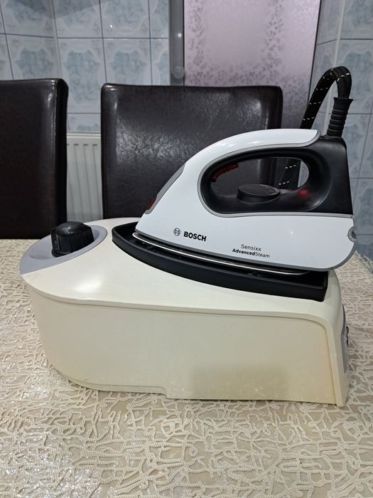 Stație de călcat BOSCH sensixx B 10L