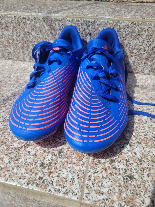 Ghete fotbal Adidas Predator