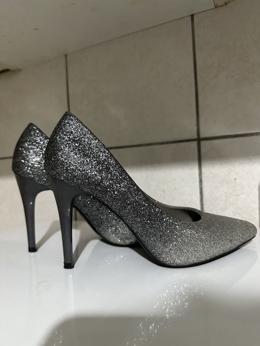 Продам классные туфли