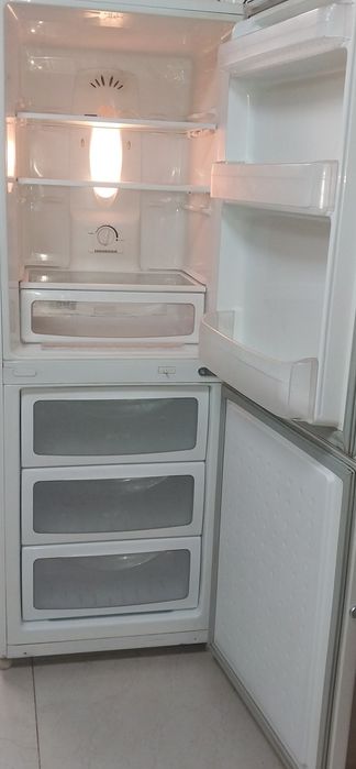 Продам холодильник