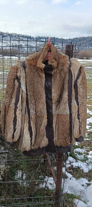 Vând haină piele cu blană naturală