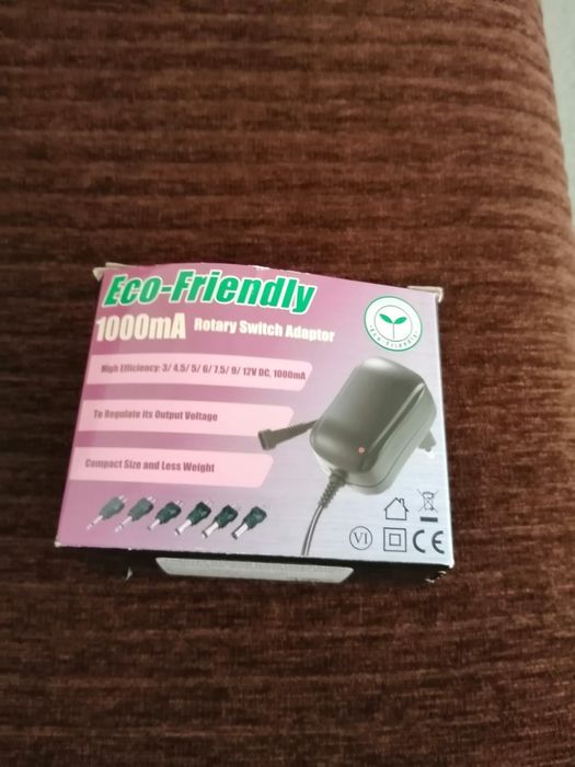 Продавам детска акумулаторна кола