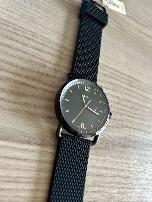 Часовник Emporio Armani и Fossil
