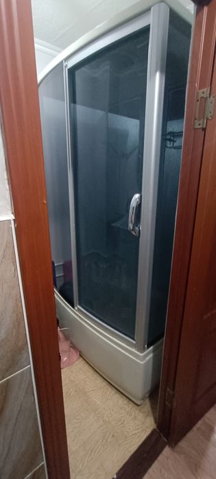 Продам душевую кабину