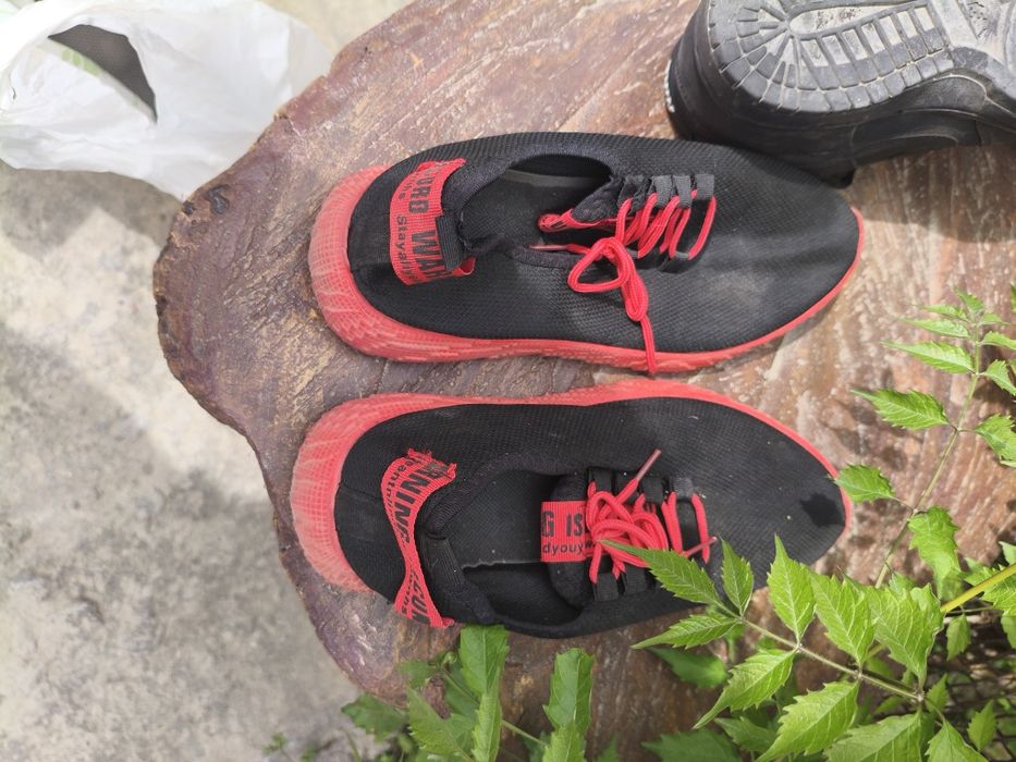 Кроссовки,кеды в подарок