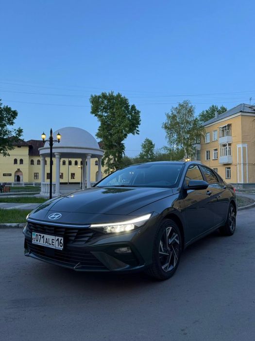 Аренда авто Hyundai Elantra 2025
