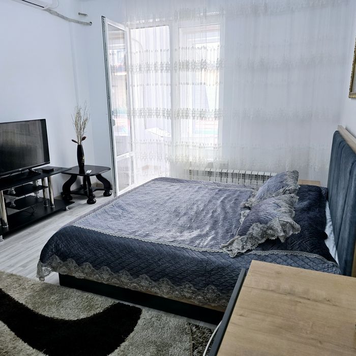 Продам  супер спальный гарнитур