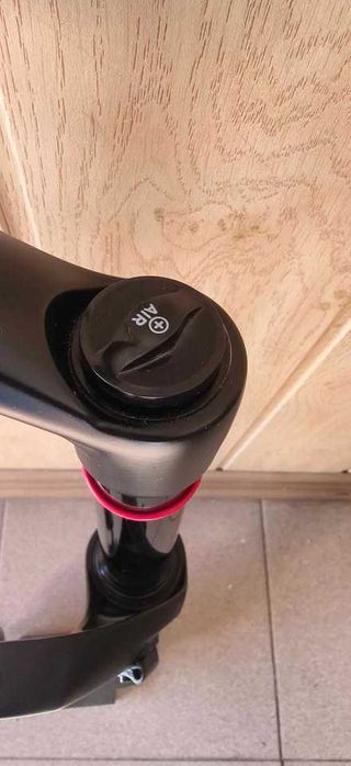 Вилка RockShox 35 Gold RL 27.5" DebonAir 140mm Boost 15X110mm