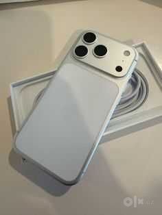 Iphone 17 pro max Silver/256GB/99% battery 199 cycles/ Sim-Esim