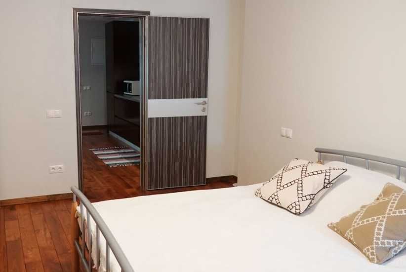 Дава се под наем Двустаен апартамент в Пловдив, Каменица 1 - 60 кв.м за 255 € - Снимка #2