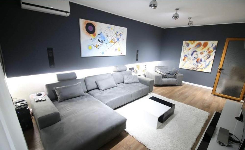 Închiriez apartament