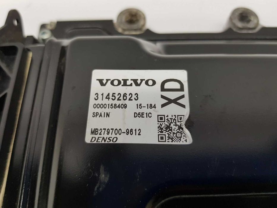 ECU Calculator motor Volvo V40 2.0  31452623