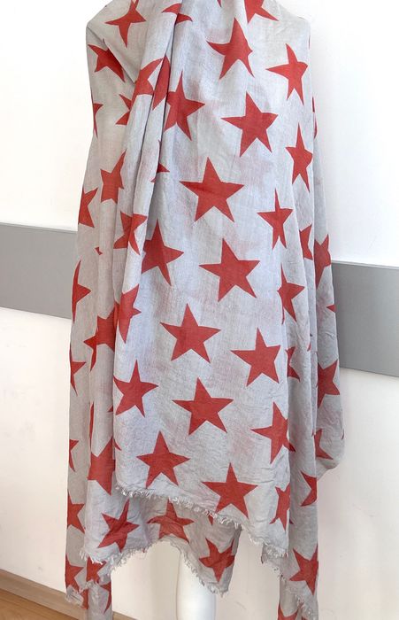 Becksondergaard разкошен мек вълнен шал на звезди