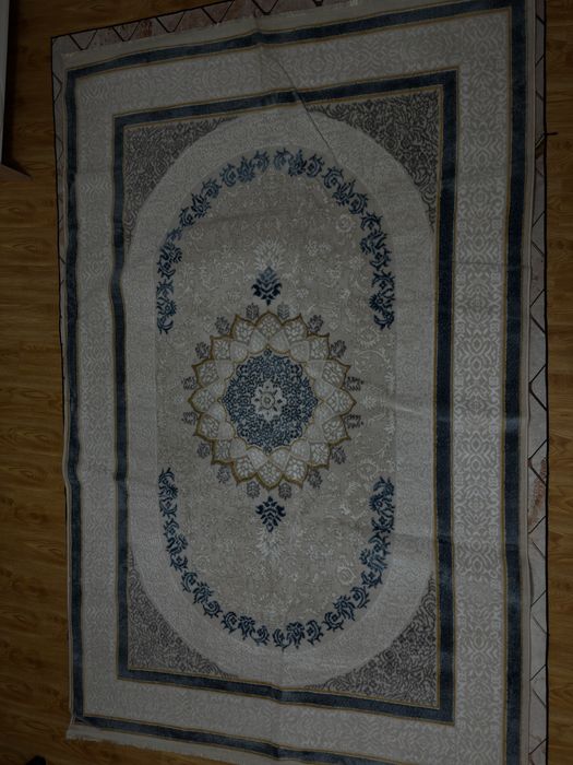 Новый кілем (ковры)