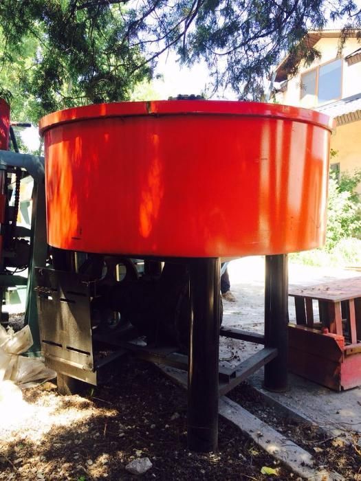 Растворосмеситель, бетоносмеситель принудительного типа! Срочно