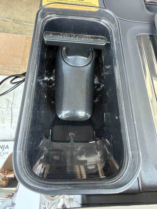Кафеавтомат 3в1 Ninja Luxe Café Pro ES701EU, 1650W, 15 bar, 250 г, 2 л, Barista Assist, 5 настройки пяна, 9 вида еспресо, Инокс
