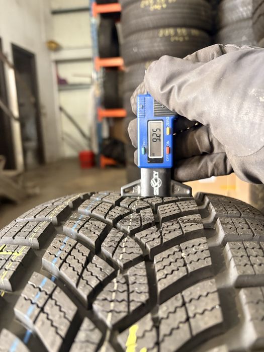 Anvelope iarna 225/50/17 GoodYear UltraGrip Performance 225 50 17 R 17