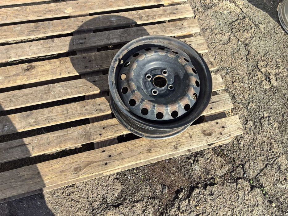 15 цола 4 х 100 мм Тойота / Кия / Хюндай / Сузуки - 5,5 Инча / ЕТ 45