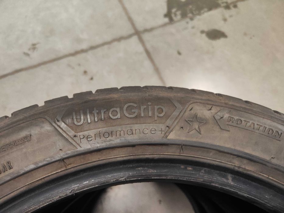 4бр.зимни гуми 245/45/18 Goodyear