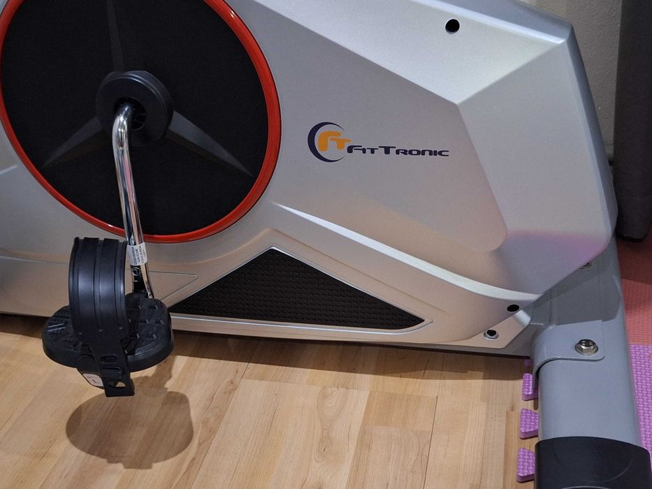 Магнитен велоергометър.Ползван само 2,3 пъти.