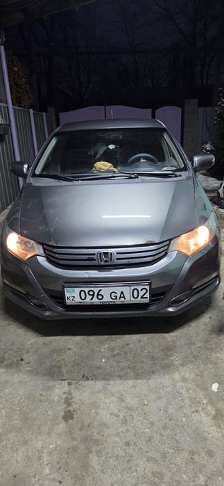 Продам Honda insight