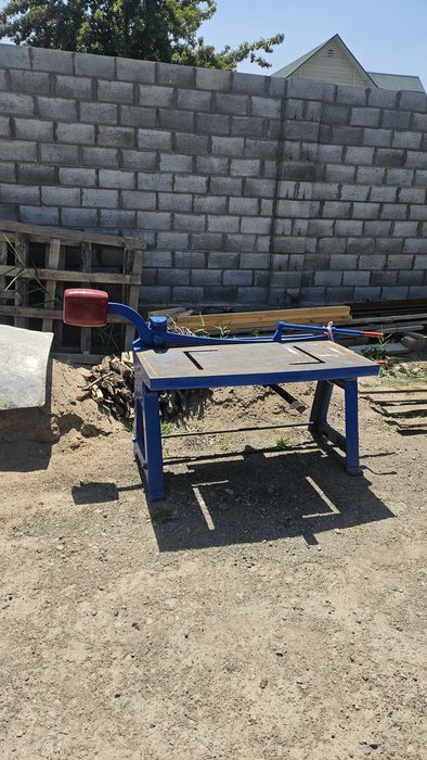 Продается гильотина заводская турецкий