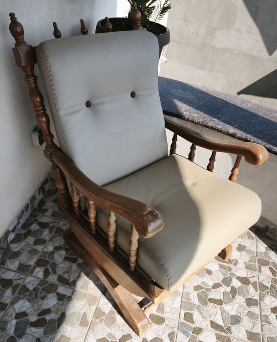 Scaune Balansoar
