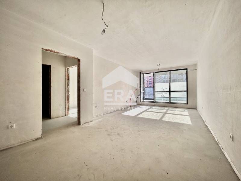 Продава се Двустаен апартамент в София, Полигона - 79 кв.м за 2346 €/кв.м - Снимка #1