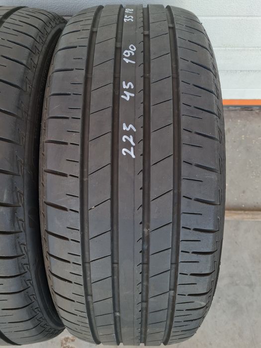 Летни гуми 2 броя BRIDGESTONE Turanza T005A 225 45 R19 дот 3518