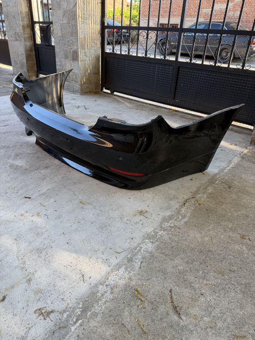 Задна броня e60.