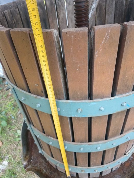 Teascuri presă pentru struguri