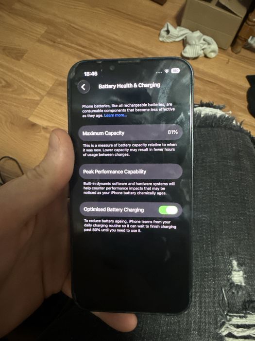 Iphone 13 midnight blue