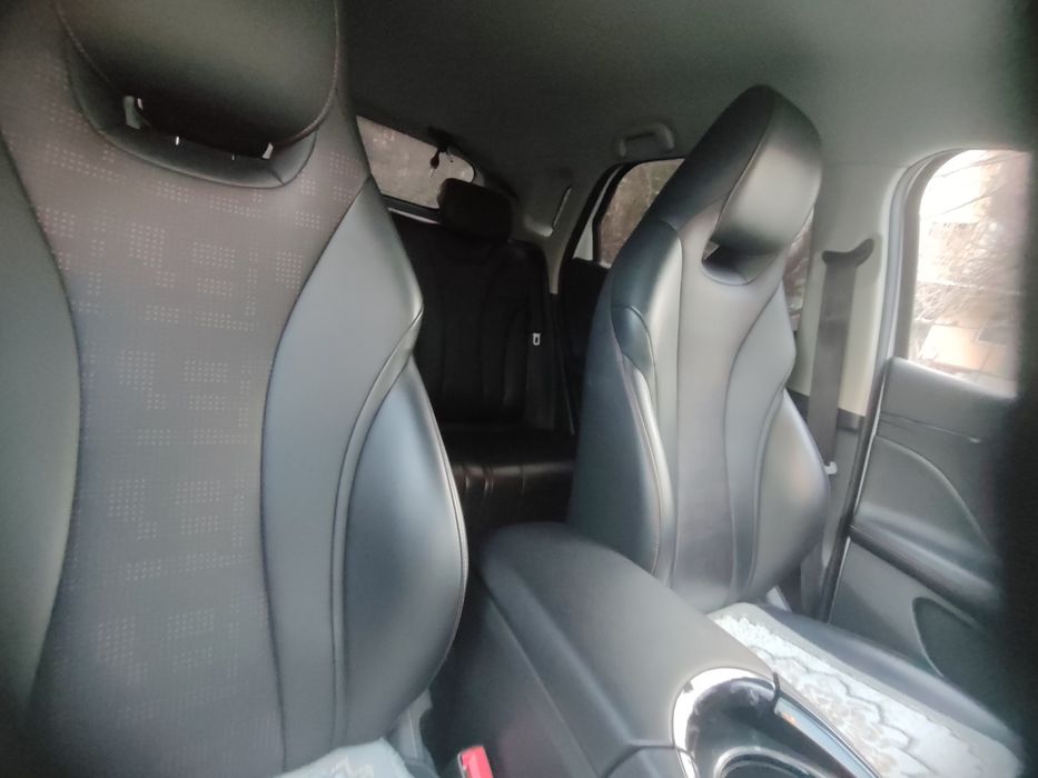 Byd e2 luxury sotiladi holati yaxshi