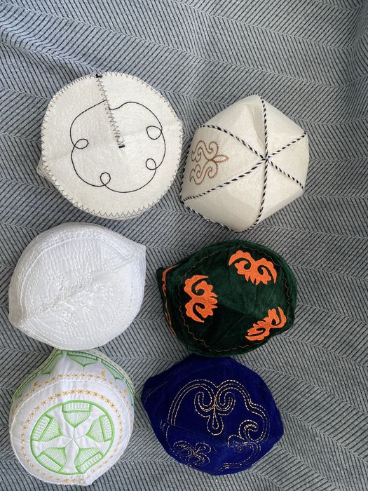 Тюбетейки - 1000тг, 2000тг