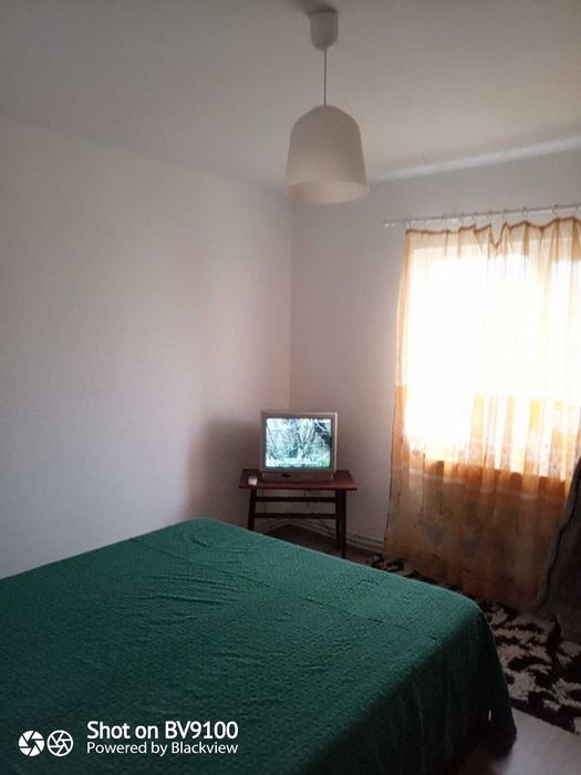 Inchiriez apartament