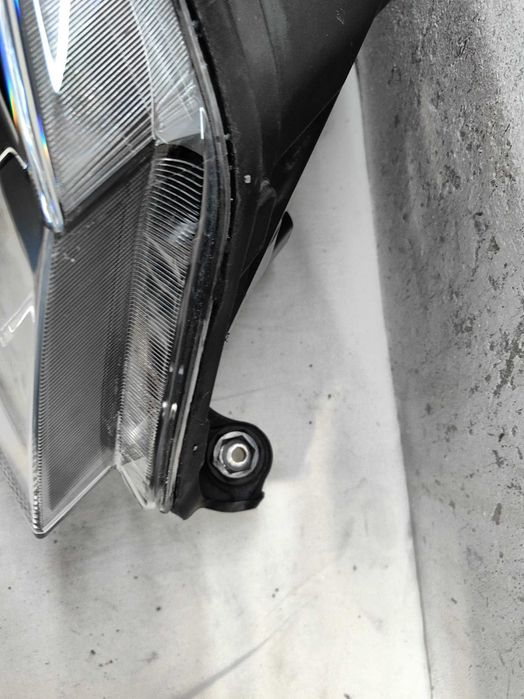 Оригинален фар Шкода Фабиа  Skoda Fabia Led