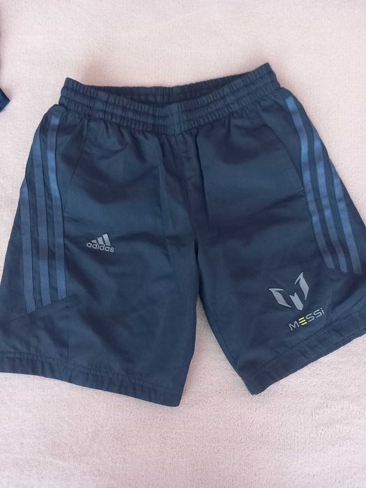 Юношески дрехи по договаряне