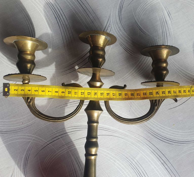 Старинни медни свещеници