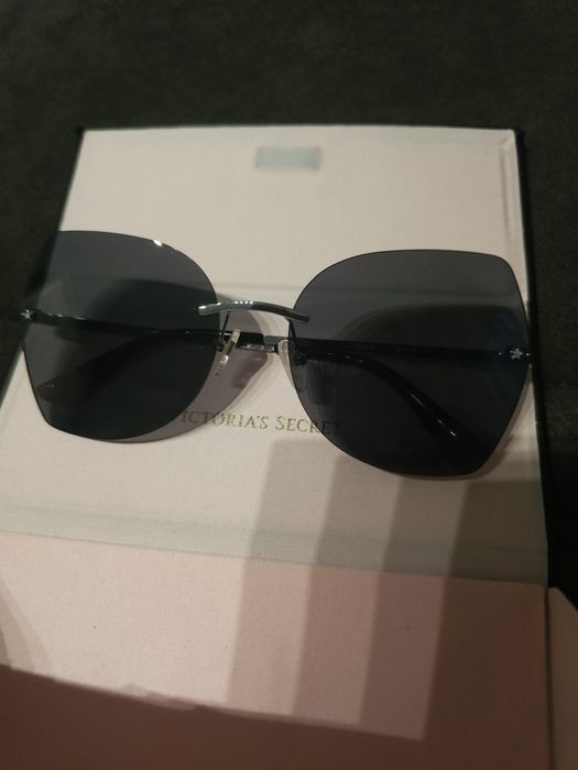 Дамски слънчеви очила на Victoria's secret