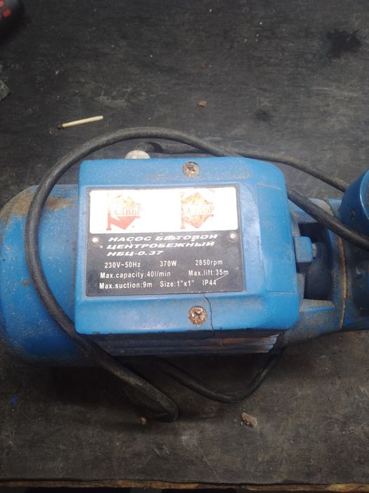 Насос для воды продам